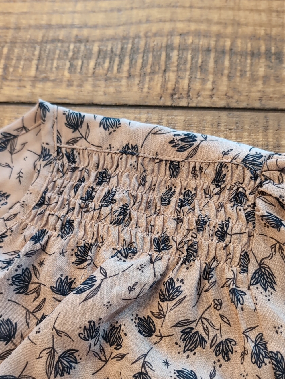 Monday Fun Kinny Split Neck Smocked Shoulder Blouse - 2X - Picture 4 of 7